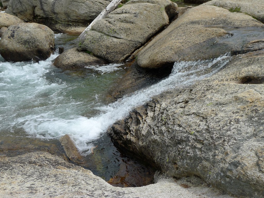RuggedPeak 106
